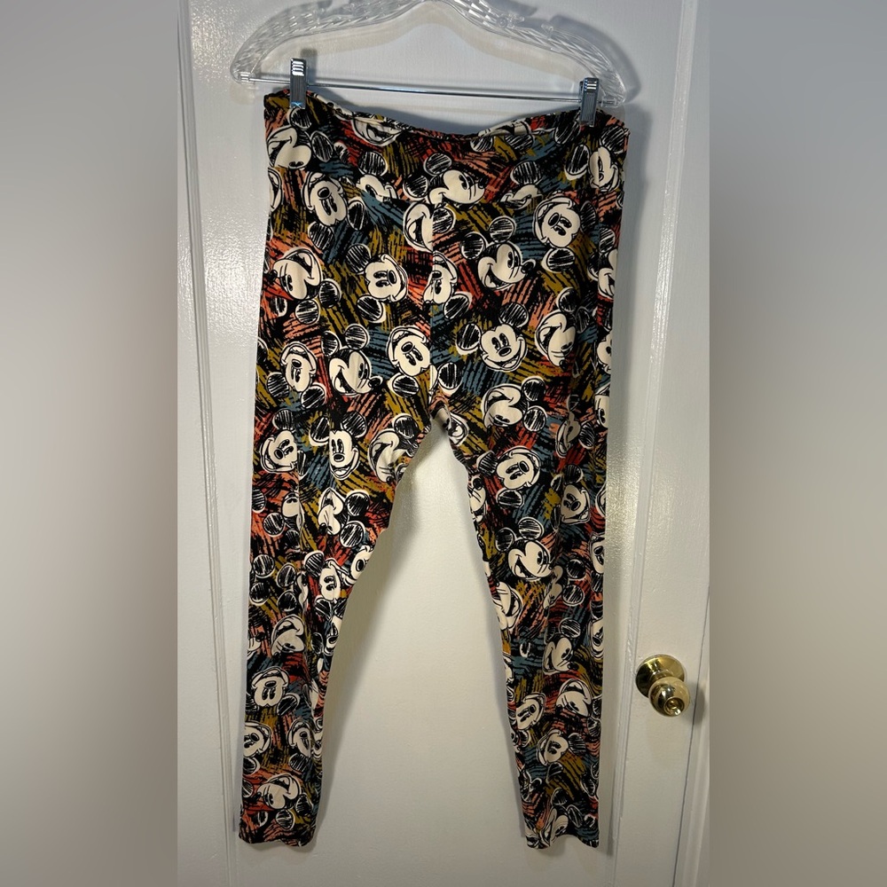 LulaRoe Women’s Tall & Curvy Multicolor Smiling Mickey Mouse Leggings